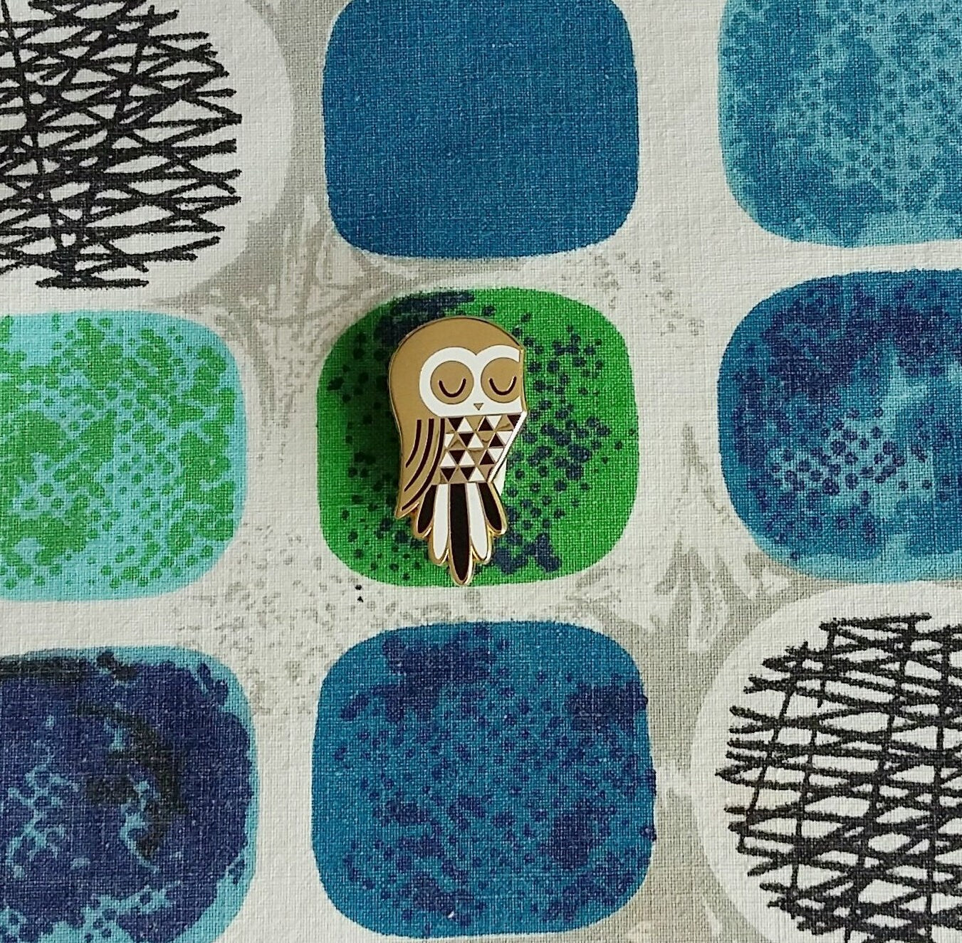 Twit Owl - Enamel Pin Badge